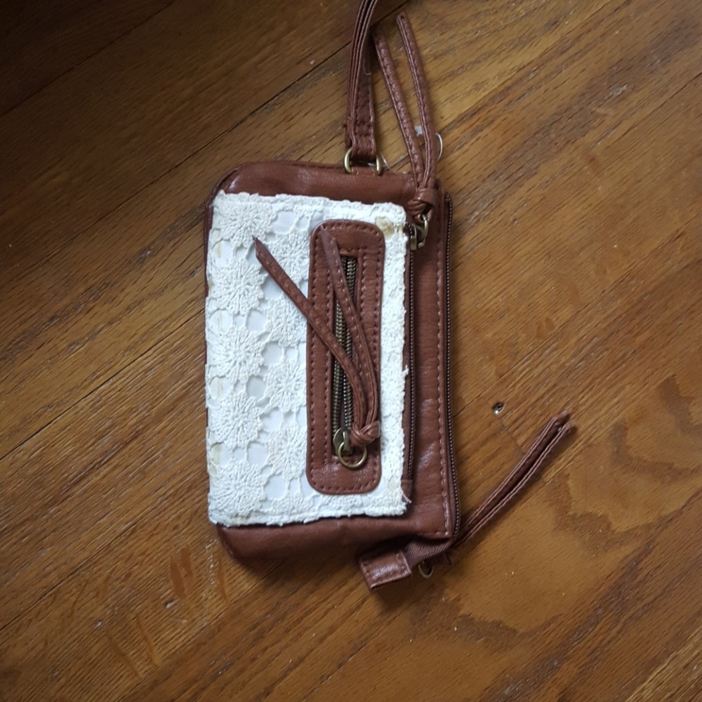 clutch purse